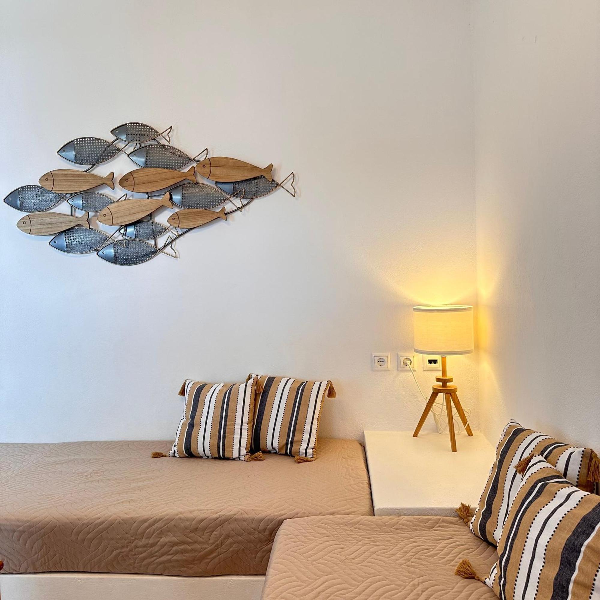Galazio Seaside Apartments Livadakia ภายนอก รูปภาพ